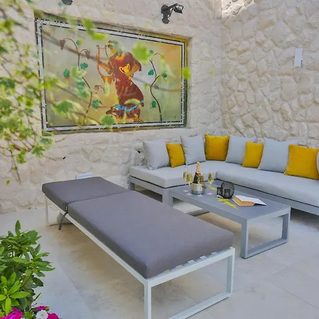 Unique - Luxury Near Split Kučine