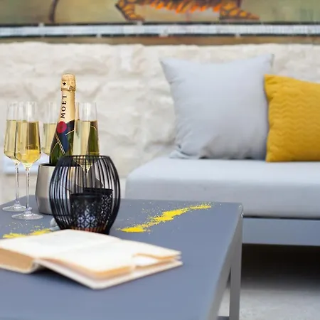 Unique - Luxury Near Split * Kučine