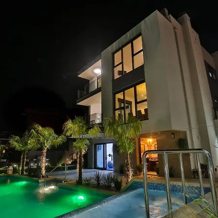 Unique - Luxury Near Split Villa *