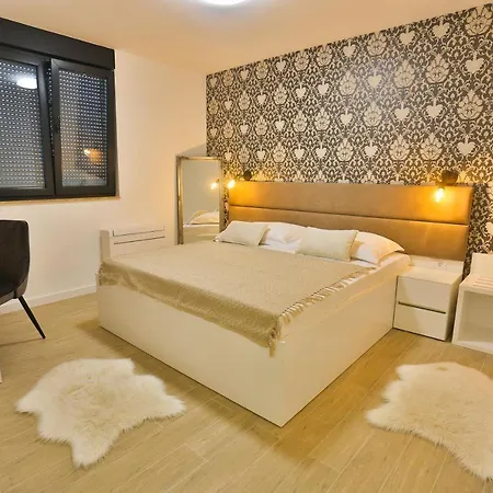Unique - Luxury Near Split * Kučine
