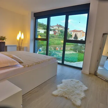 Villa Unique - Luxury Near Split