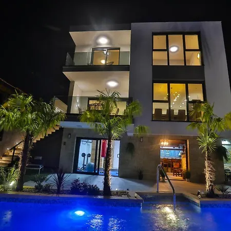 Unique - Luxury Near Split * Kučine